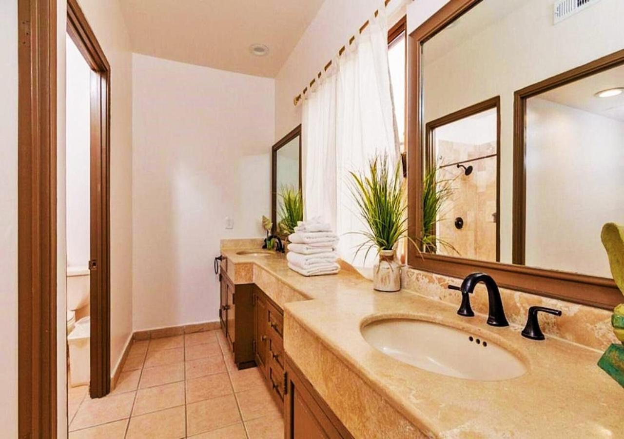 Right On The Beach! Rocky Point Condo Rental - 2 Bedroom Penthouse Beachfront 외부 사진