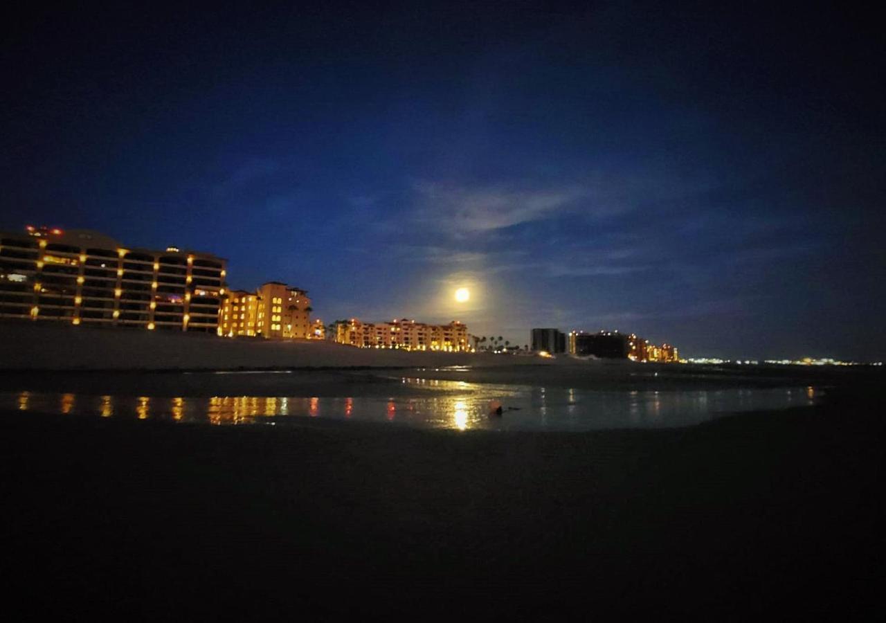 Right On The Beach! Rocky Point Condo Rental - 2 Bedroom Penthouse Beachfront 외부 사진